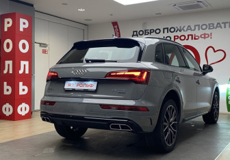 Новый Audi Q5 2025 (4 фото)