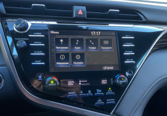 Подержанный автомобиль Toyota Camry Sedan 2019 года (22 фото)