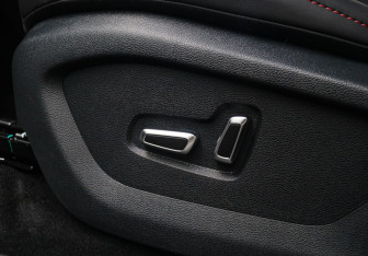 Подержанный автомобиль JAC T9 2025 года (15 фото)