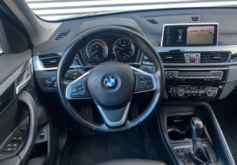 Подержанный автомобиль BMW X1 2020 года (13 фото)