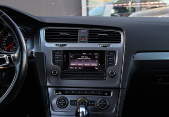 Подержанный автомобиль Volkswagen Golf Hatchback 2013 года (10 фото)