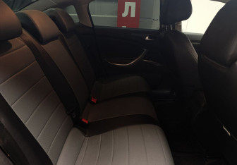 Подержанный автомобиль Citroen C5 Sedan 2009 года (7 фото)