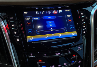 Подержанный автомобиль Cadillac Escalade Suv 2020 года (19 фото)