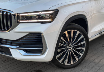 Подержанный автомобиль Geely Monjaro 2025 года (4 фото)