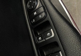 Подержанный автомобиль Kia Stinger 2021 года (16 фото)