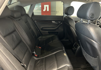 Подержанный автомобиль Audi A6 Sedan 2007 года (7 фото)