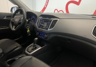 Подержанный автомобиль Hyundai Creta 2018 года (7 фото)