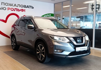 Подержанный автомобиль Nissan X-Trail 2019 года (3 фото)