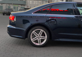 Подержанный автомобиль Audi A6 Sedan 2017 года (8 фото)