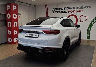 Подержанный автомобиль Geely Tugella 2024 года (4 фото)