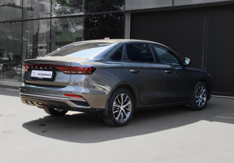 Подержанный автомобиль Geely Emgrand 2024 года (4 фото)