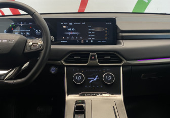 Подержанный автомобиль Exeed TXL 2023 года (11 фото)
