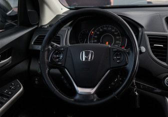 Подержанный автомобиль Honda CR-V 2013 года (11 фото)