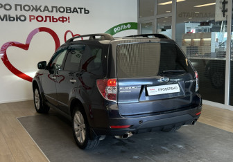 Подержанный автомобиль Subaru Forester Suv 2012 года (6 фото)