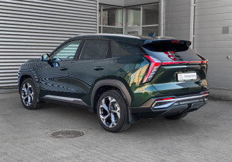 Подержанный автомобиль Geely Atlas 2024 года (7 фото)