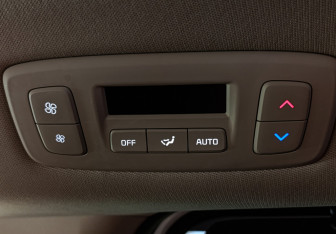 Подержанный автомобиль Kia Carnival 2021 года (12 фото)