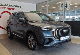 Подержанный автомобиль Geely Okavango 2023 года (3 фото)