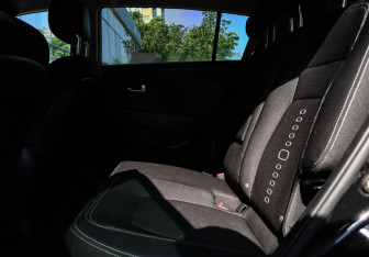 Подержанный автомобиль Kia Sportage 2011 года (8 фото)