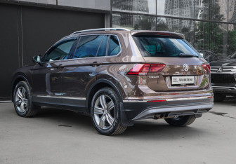 Подержанный автомобиль Volkswagen Tiguan 2017 года (6 фото)