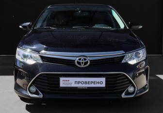 Подержанный автомобиль Toyota Camry Sedan 2016 года (2 фото)