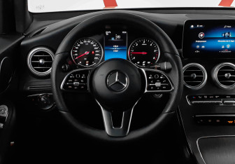 Подержанный автомобиль Mercedes-Benz GLC Coupe 2021 года (12 фото)