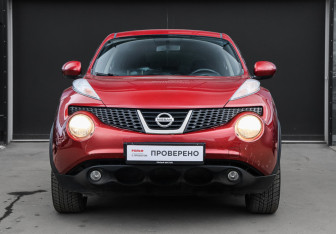 Подержанный автомобиль Nissan Juke 2013 года (2 фото)