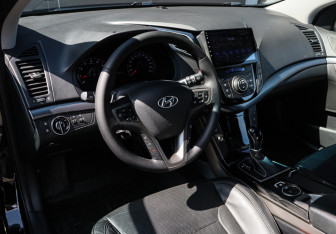 Подержанный автомобиль Hyundai i40 Sedan 2016 года (12 фото)