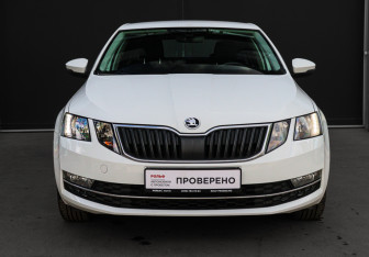 Подержанный автомобиль Skoda Octavia Liftback 2017 года (2 фото)