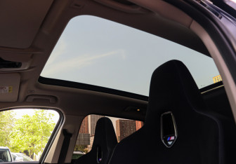 Подержанный автомобиль BMW X1 2025 года (15 фото)