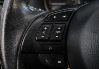 Подержанный автомобиль Mazda CX-5 2013 года (17 фото)