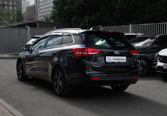 Подержанный автомобиль Kia Ceed Wagon 2017 года (6 фото)