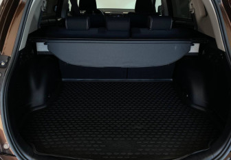 Подержанный автомобиль Toyota RAV4 2017 года (16 фото)