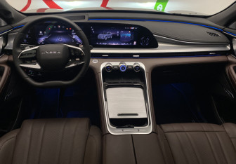 Подержанный автомобиль Exeed TXL 2024 года (13 фото)