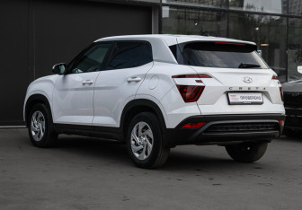 Подержанный автомобиль Hyundai Creta 2021 года (6 фото)