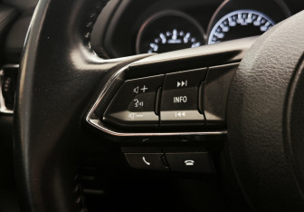 Подержанный автомобиль Mazda CX-5 2020 года (13 фото)