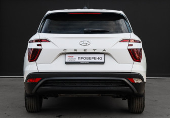 Подержанный автомобиль Hyundai Creta 2021 года (5 фото)