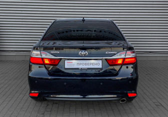 Подержанный автомобиль Toyota Camry Sedan 2015 года (6 фото)