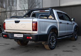 Подержанный автомобиль JAC T9 2024 года (4 фото)