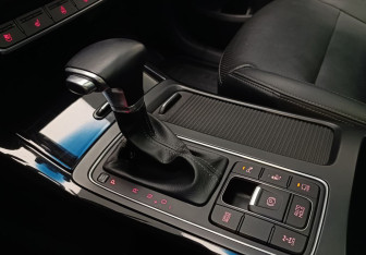 Подержанный автомобиль Kia Sorento 2018 года (17 фото)