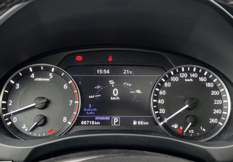 Подержанный автомобиль Infiniti QX50 2018 года (20 фото)