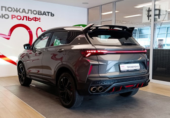 Подержанный автомобиль Geely Coolray 2024 года (6 фото)
