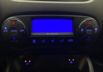 Подержанный автомобиль Hyundai ix35 2012 года (14 фото)