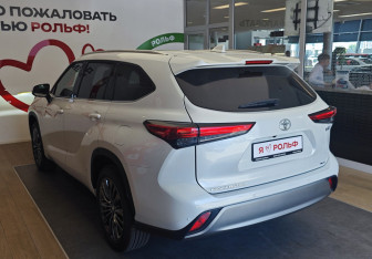 Новый Toyota Highlander 2026 (4 фото)