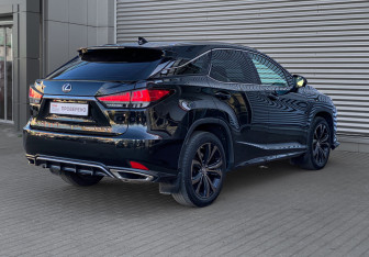 Подержанный автомобиль Lexus RX 2021 года (5 фото)