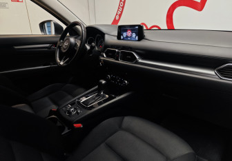 Подержанный автомобиль Mazda CX-5 2018 года (11 фото)