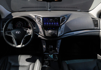 Подержанный автомобиль Hyundai i40 Sedan 2016 года (9 фото)