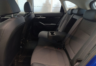 Подержанный автомобиль Kia Seltos 2021 года (10 фото)