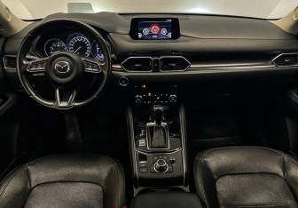 Подержанный автомобиль Mazda CX-5 2017 года (19 фото)