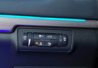 Подержанный автомобиль Exeed TXL 2023 года (15 фото)