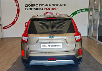 Подержанный автомобиль Geely Emgrand X7 2019 года (5 фото)